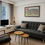 Rauhallinen Rivitalon Paeaety 아파트 포르보