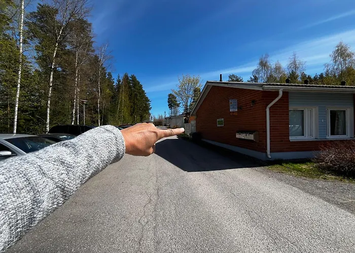 Rauhallinen Rivitalon Pääty Huoneisto *